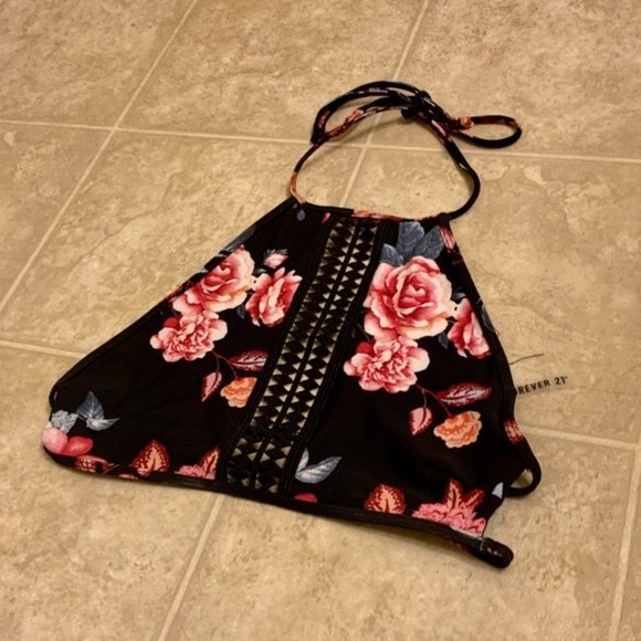 Reposh - Forever 21 Floral Bathing Suit Top - Picture 7 of 10